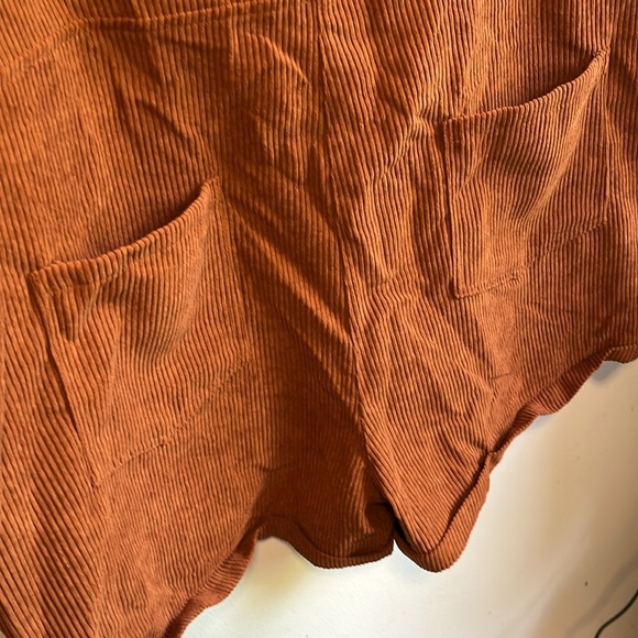 NEW WITH TAGS CUPSHE XL CORDUROY TIE STRAP ROMPER - Picture 10 of 11